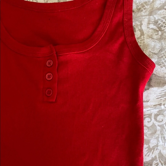 Red crop - Picture 2 of 2